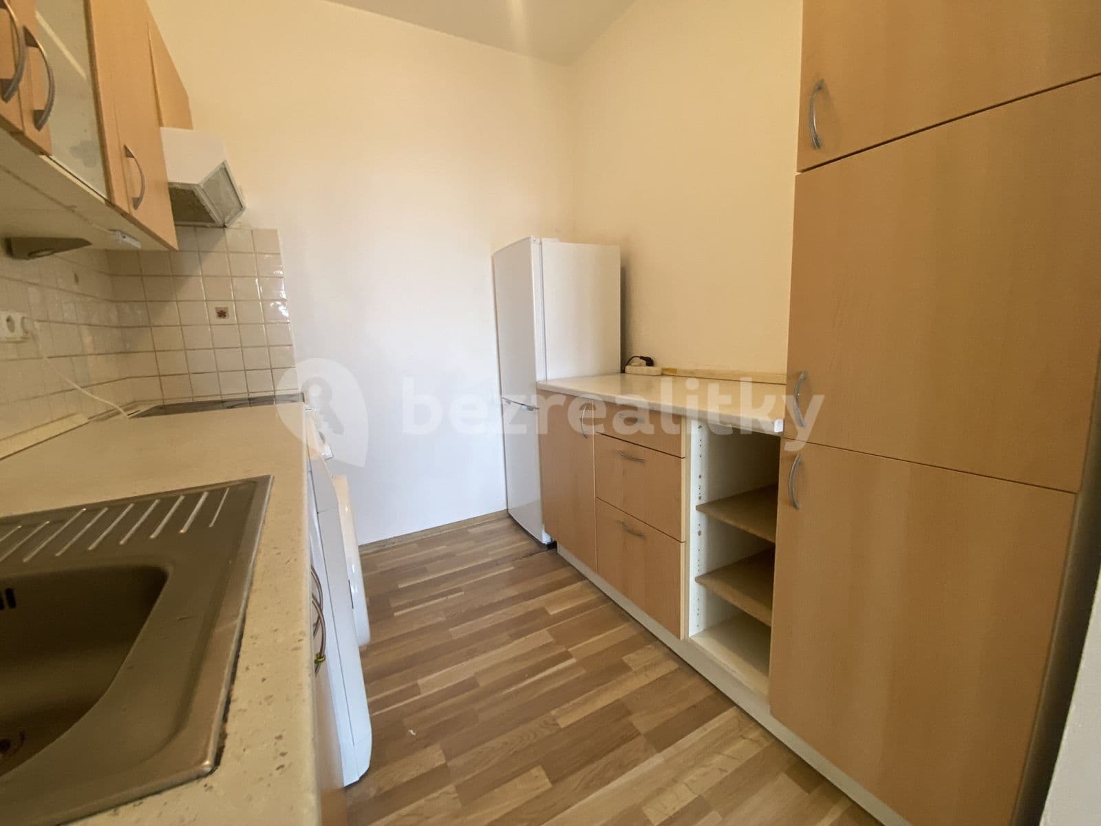 1 bedroom with open-plan kitchen flat to rent, 43 m², Ohradní, Prague, Prague 1 bedroom with open-plan kitchen flat to rent, 43 m², Ohradní, Prague, Prague
