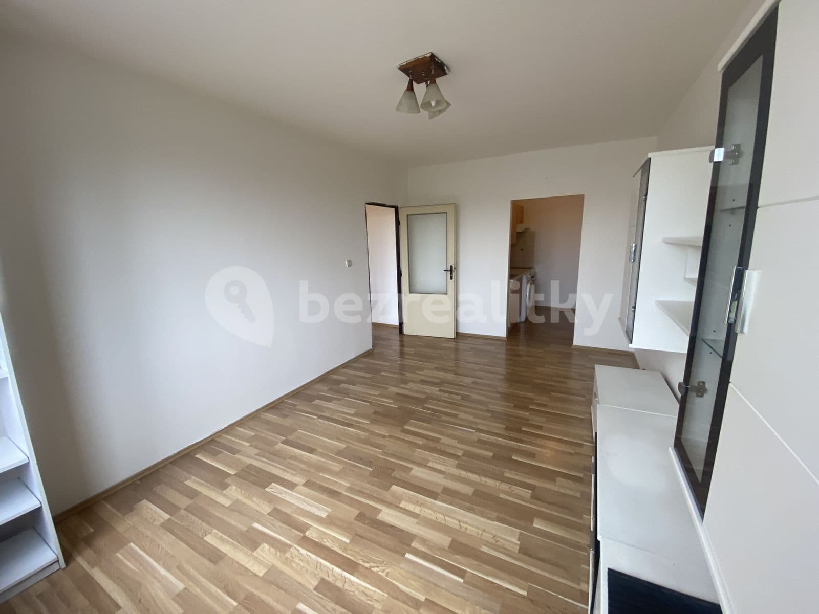 1 bedroom with open-plan kitchen flat to rent, 43 m², Ohradní, Prague, Prague 1 bedroom with open-plan kitchen flat to rent, 43 m², Ohradní, Prague, Prague