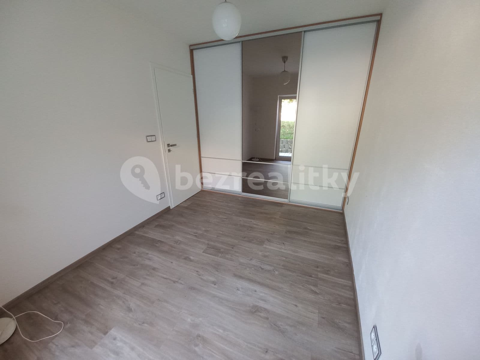 2 bedroom with open-plan kitchen flat to rent, 56 m², Elišky Přemyslovny, Prague, Prague 2 bedroom with open-plan kitchen flat to rent, 56 m², Elišky Přemyslovny, Prague, Prague