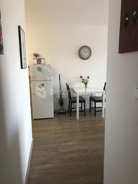 1 bedroom with open-plan kitchen flat to rent, 56 m², Milánská, Prague, Prague 1 bedroom with open-plan kitchen flat to rent, 56 m², Milánská, Prague, Prague