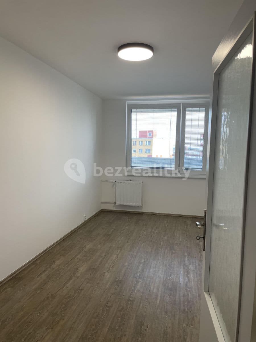 1 bedroom with open-plan kitchen flat to rent, 56 m², Milánská, Prague, Prague 1 bedroom with open-plan kitchen flat to rent, 56 m², Milánská, Prague, Prague