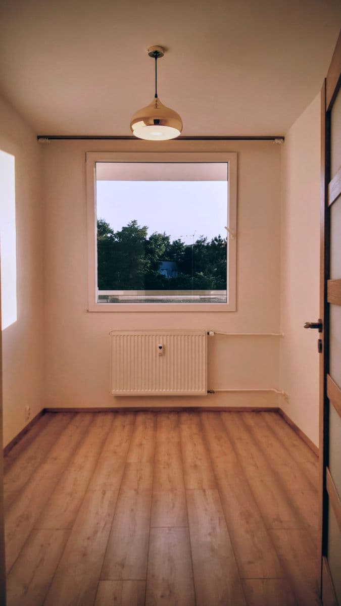 2 bedroom flat to rent, 46 m², V Křovinách, Prague, Prague 2 bedroom flat to rent, 46 m², V Křovinách, Prague, Prague