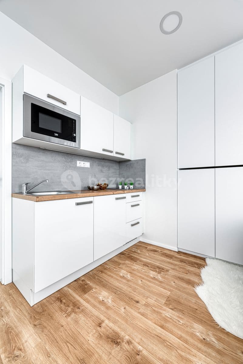 Studio flat to rent, 26 m², Mukařovského, Prague, Prague Studio flat to rent, 26 m², Mukařovského, Prague, Prague