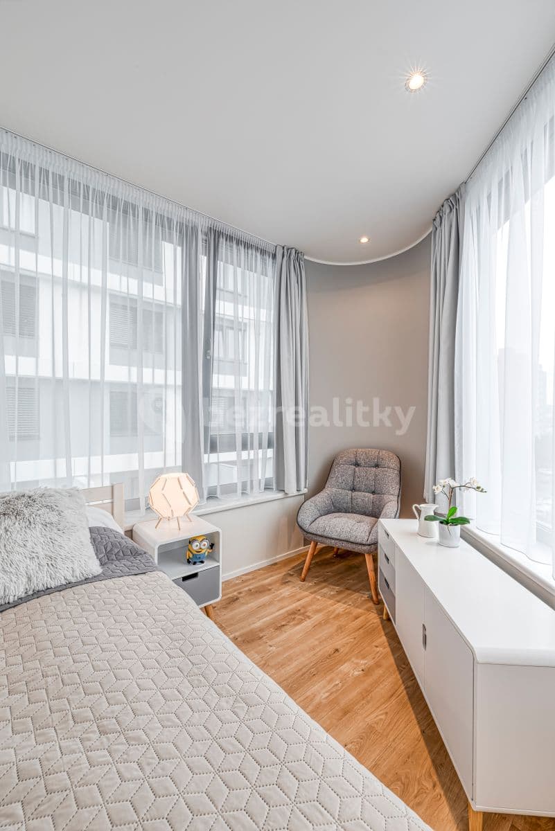 Studio flat to rent, 26 m², Mukařovského, Prague, Prague Studio flat to rent, 26 m², Mukařovského, Prague, Prague