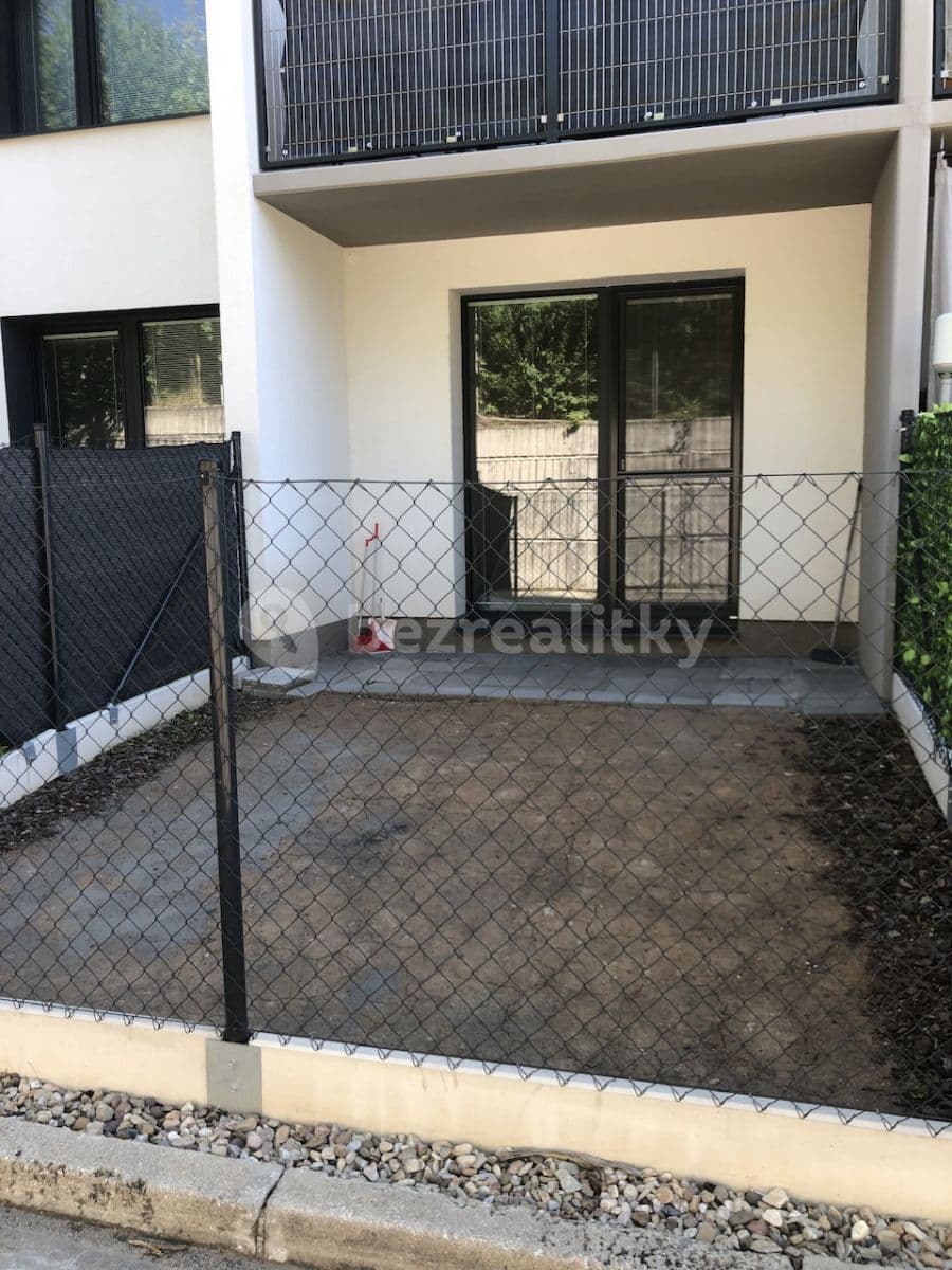 Studio flat to rent, 24 m², Na Vyhlídce, Rosice, Jihomoravský Region Studio flat to rent, 24 m², Na Vyhlídce, Rosice, Jihomoravský Region