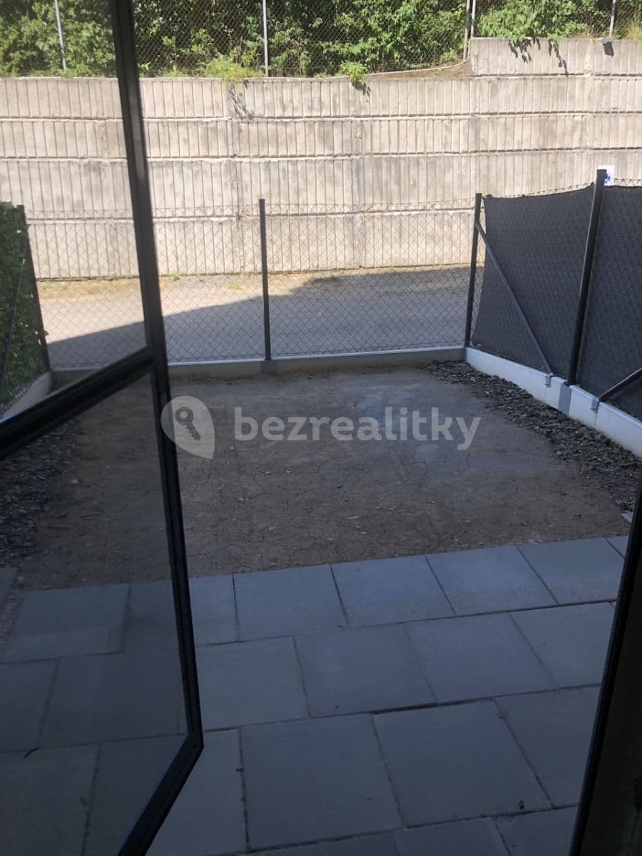 Studio flat to rent, 24 m², Na Vyhlídce, Rosice, Jihomoravský Region Studio flat to rent, 24 m², Na Vyhlídce, Rosice, Jihomoravský Region