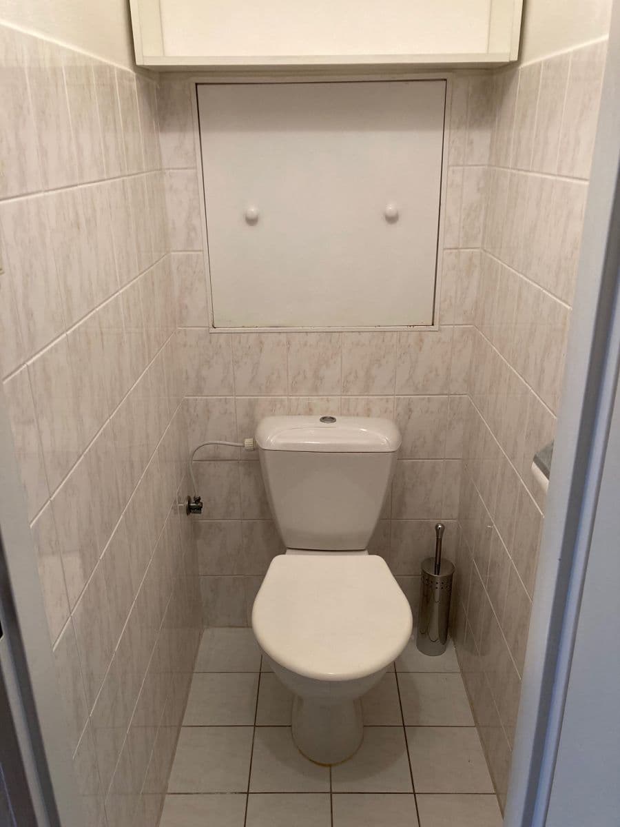 1 bedroom with open-plan kitchen flat to rent, 44 m², Nad Starou pískovnou, Prague, Prague 1 bedroom with open-plan kitchen flat to rent, 44 m², Nad Starou pískovnou, Prague, Prague