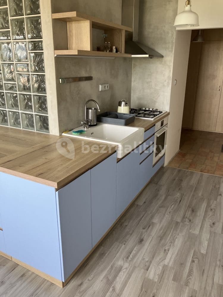 2 bedroom flat to rent, 65 m², Svazarmovská, Rožnov pod Radhoštěm, Zlínský Region 2 bedroom flat to rent, 65 m², Svazarmovská, Rožnov pod Radhoštěm, Zlínský Region