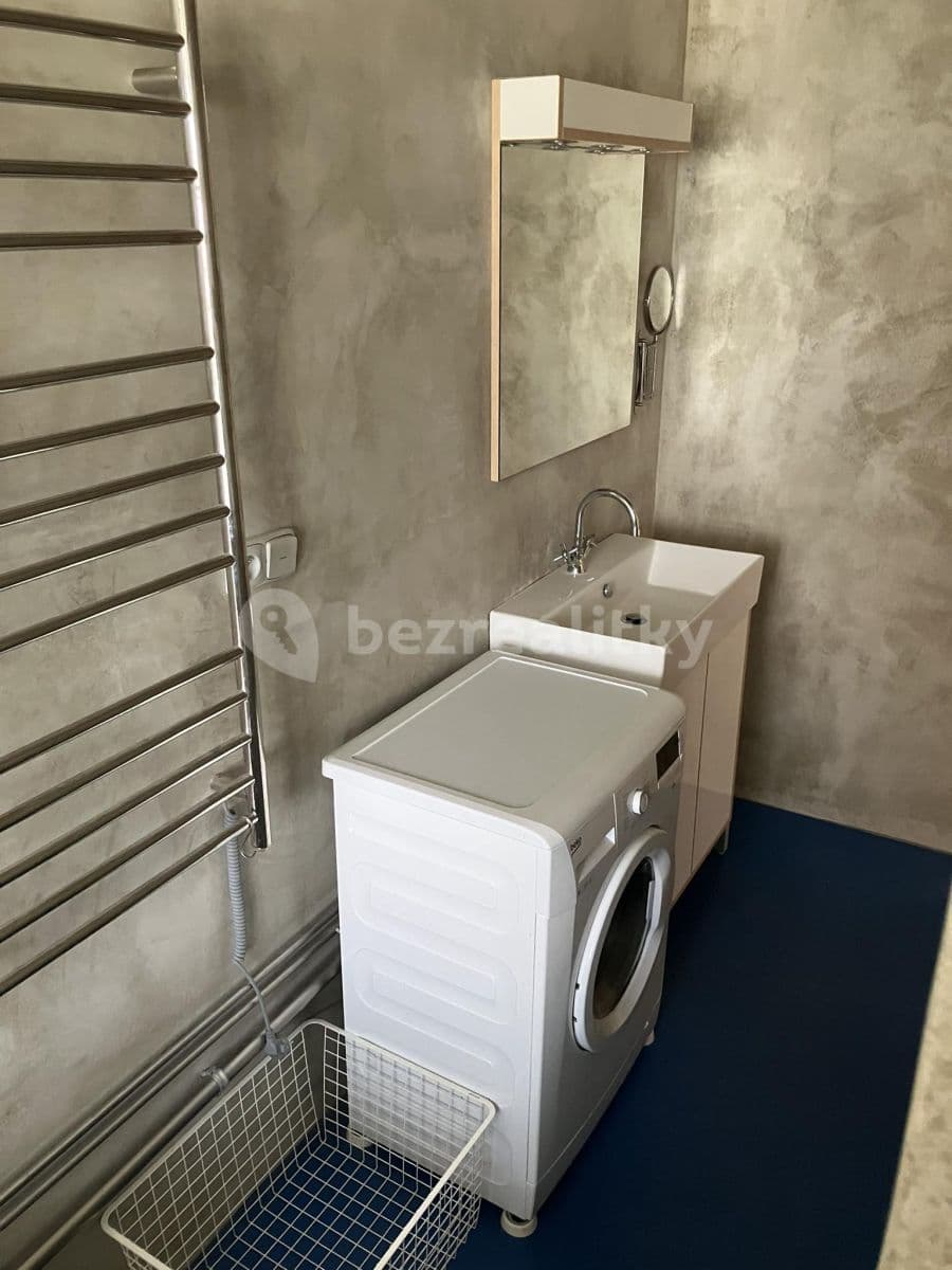 2 bedroom flat to rent, 65 m², Svazarmovská, Rožnov pod Radhoštěm, Zlínský Region 2 bedroom flat to rent, 65 m², Svazarmovská, Rožnov pod Radhoštěm, Zlínský Region