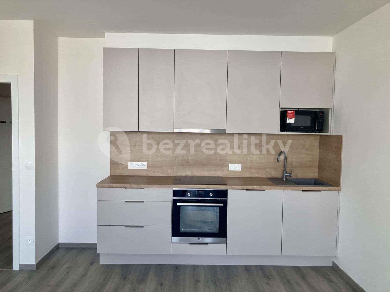 1 bedroom with open-plan kitchen flat to rent, 53 m², Sedlářova, Prague, Prague 1 bedroom with open-plan kitchen flat to rent, 53 m², Sedlářova, Prague, Prague
