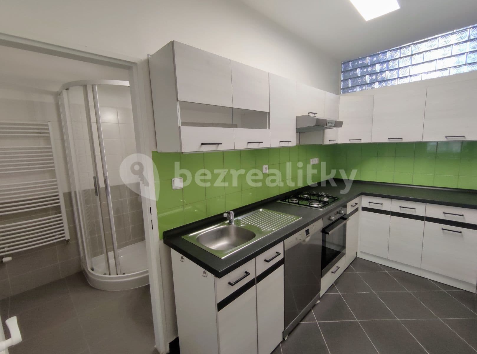 1 bedroom flat to rent, 48 m², Koperníkova, Plzeň, Plzeňský Region 1 bedroom flat to rent, 48 m², Koperníkova, Plzeň, Plzeňský Region