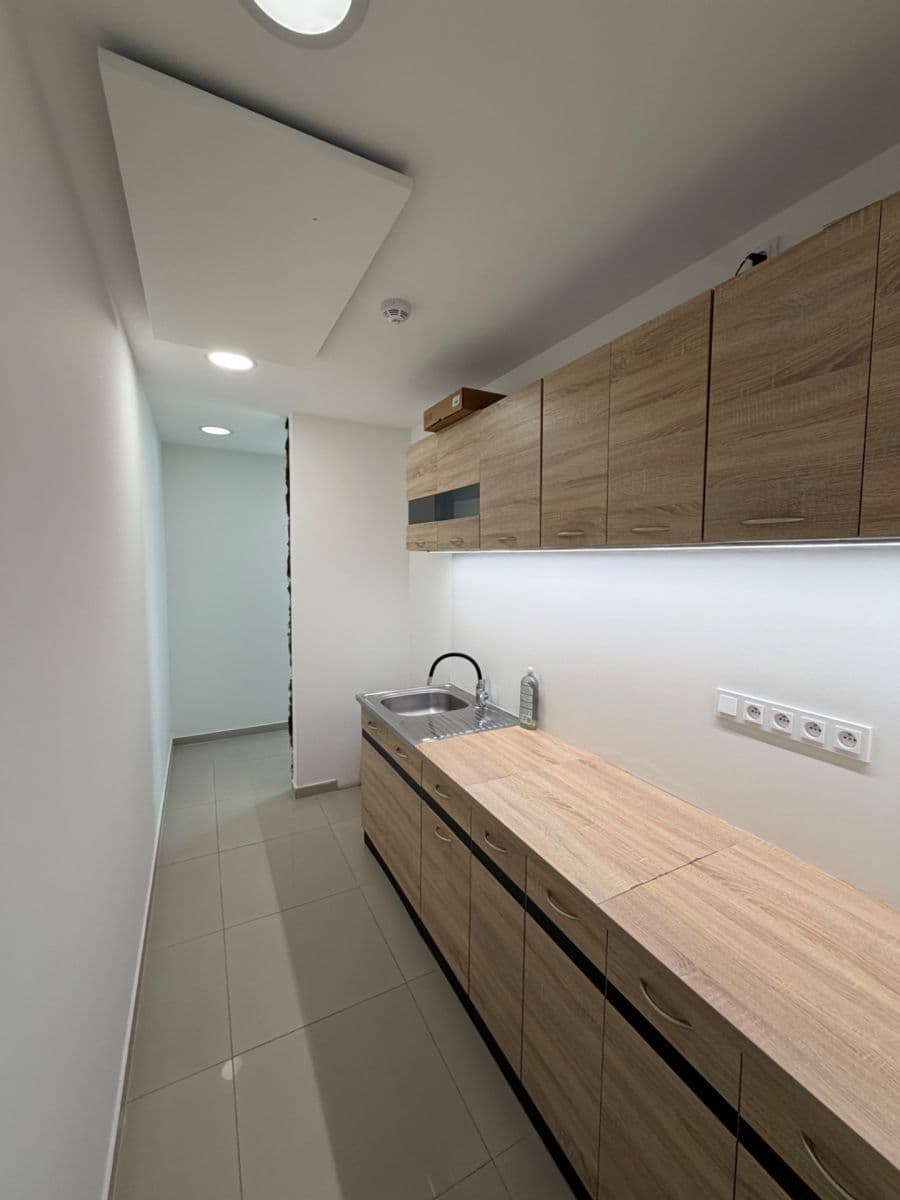 office to rent, 56 m², Drahy, Uherské Hradiště, Zlínský Region office to rent, 56 m², Drahy, Uherské Hradiště, Zlínský Region