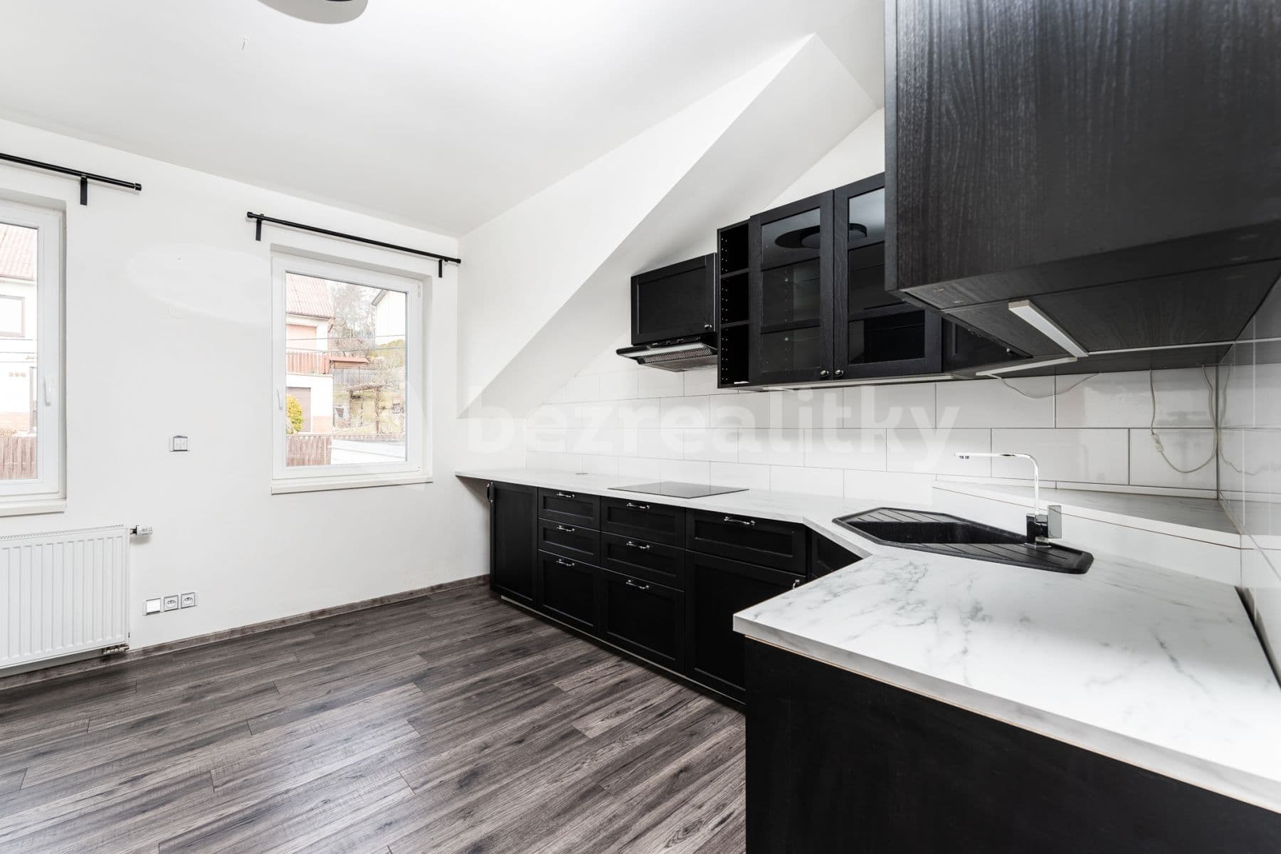 4 bedroom flat to rent, 113 m², Miličín, Středočeský Region 4 bedroom flat to rent, 113 m², Miličín, Středočeský Region