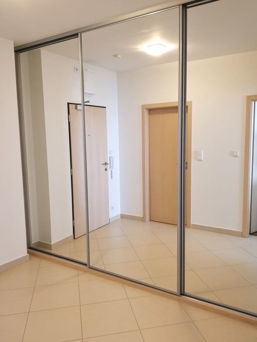 1 bedroom with open-plan kitchen flat to rent, 60 m², náměstí Junkových, Prague, Prague 1 bedroom with open-plan kitchen flat to rent, 60 m², náměstí Junkových, Prague, Prague