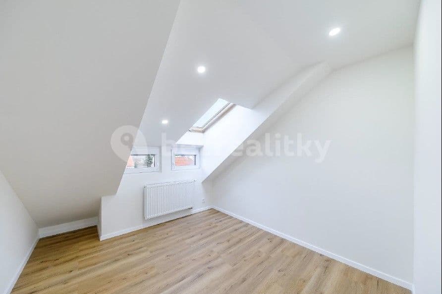2 bedroom with open-plan kitchen flat to rent, 80 m², Legionářů, Prague, Prague 2 bedroom with open-plan kitchen flat to rent, 80 m², Legionářů, Prague, Prague