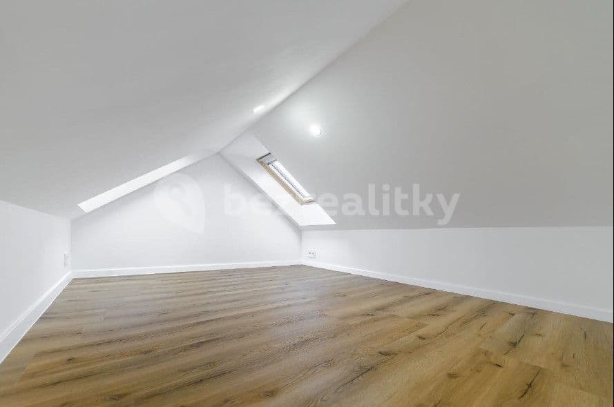 2 bedroom with open-plan kitchen flat to rent, 80 m², Legionářů, Prague, Prague 2 bedroom with open-plan kitchen flat to rent, 80 m², Legionářů, Prague, Prague