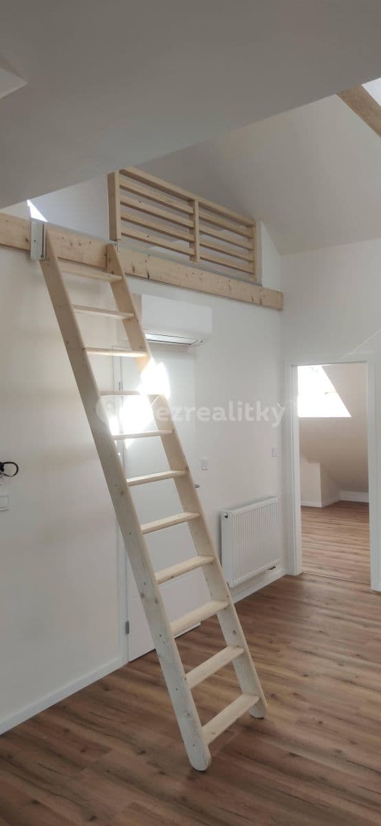 2 bedroom with open-plan kitchen flat to rent, 80 m², Legionářů, Prague, Prague 2 bedroom with open-plan kitchen flat to rent, 80 m², Legionářů, Prague, Prague