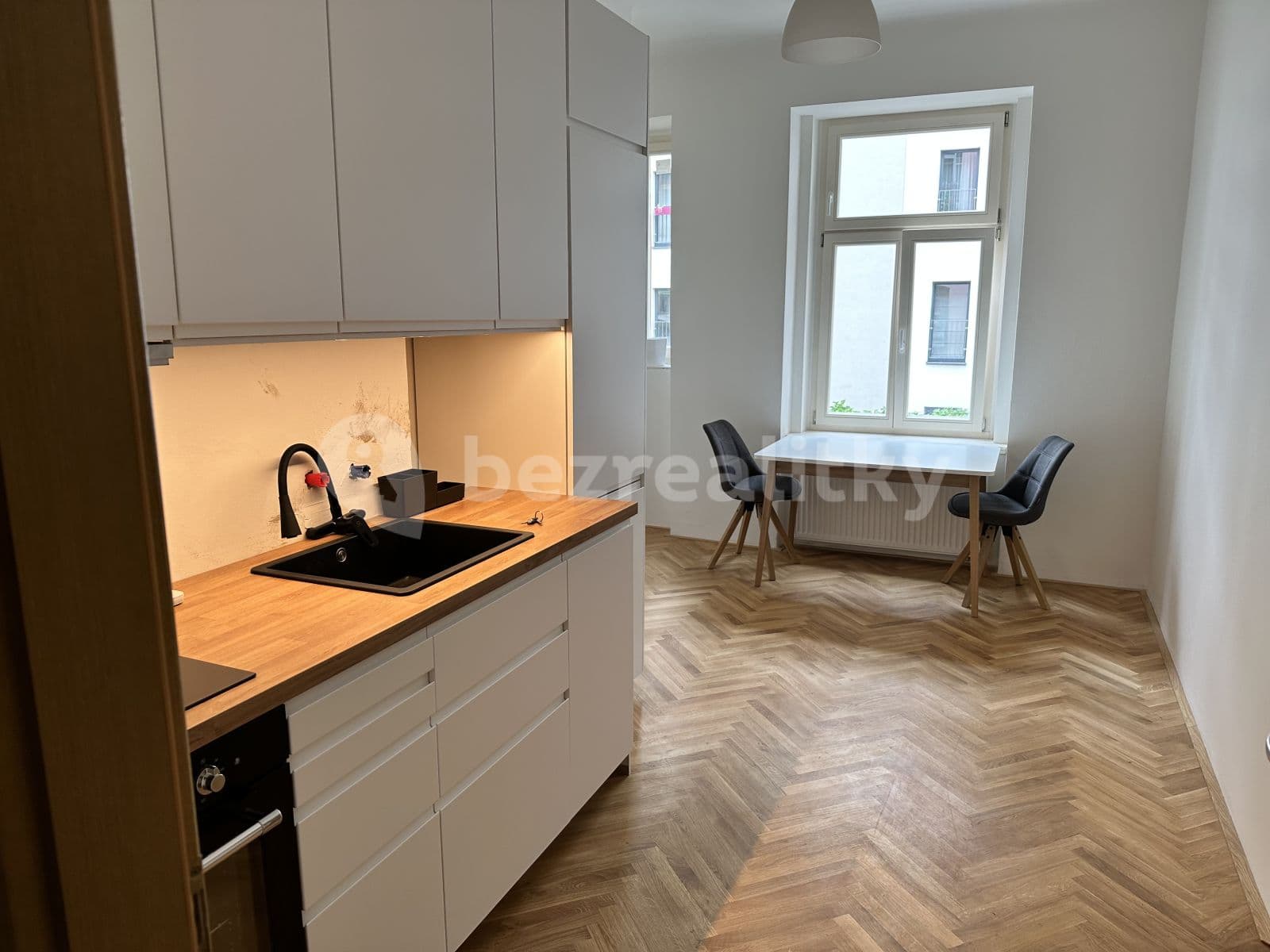 1 bedroom with open-plan kitchen flat to rent, 40 m², Hartigova, Prague, Prague 1 bedroom with open-plan kitchen flat to rent, 40 m², Hartigova, Prague, Prague
