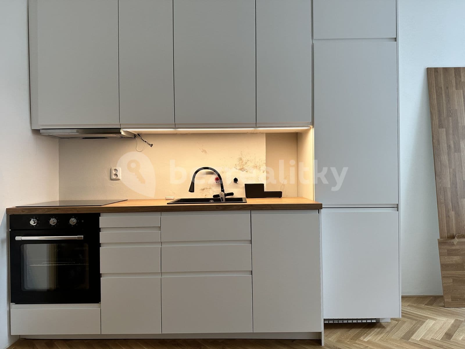 1 bedroom with open-plan kitchen flat to rent, 40 m², Hartigova, Prague, Prague 1 bedroom with open-plan kitchen flat to rent, 40 m², Hartigova, Prague, Prague