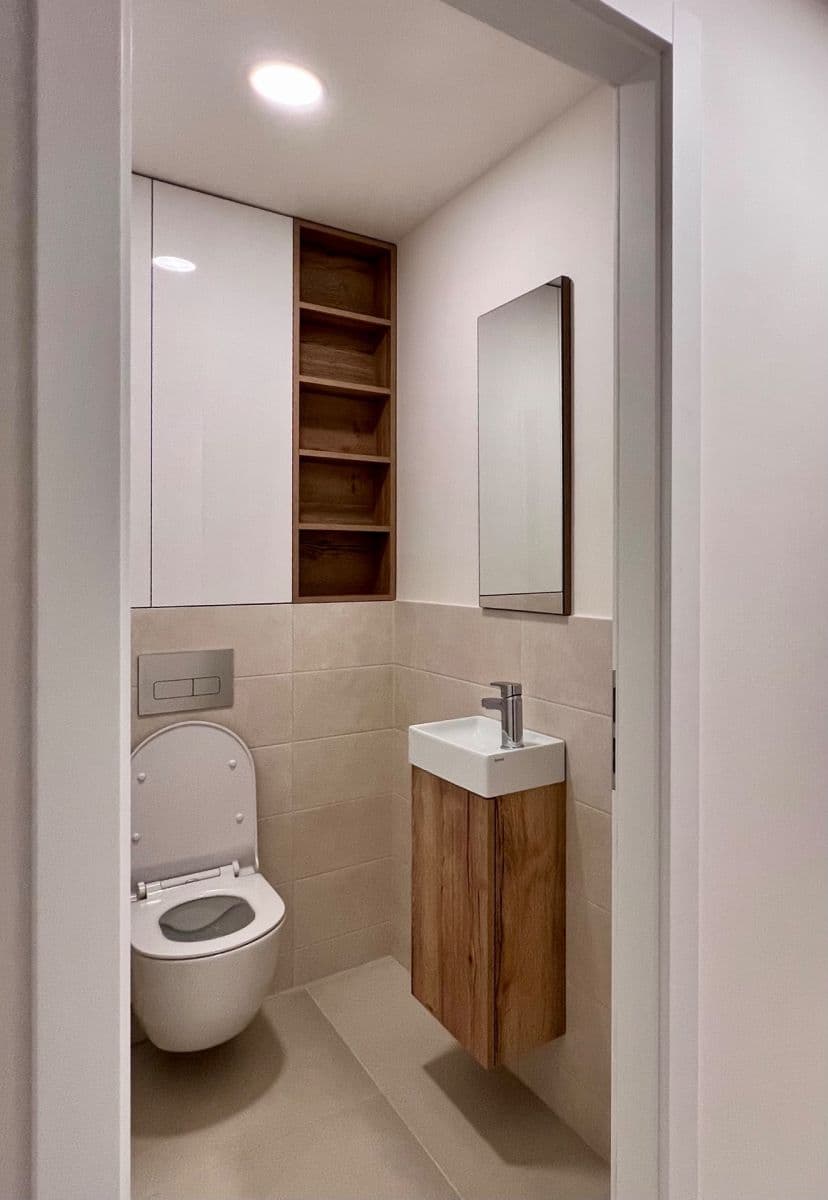 2 bedroom with open-plan kitchen flat to rent, 65 m², U Plynárny, Prague, Prague 2 bedroom with open-plan kitchen flat to rent, 65 m², U Plynárny, Prague, Prague