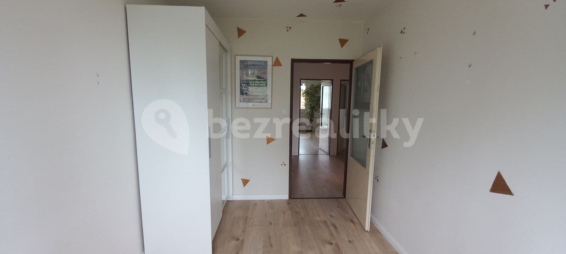 4 bedroom flat to rent, 86 m², Sídliště Ⅱ, Kamenice, Středočeský Region 4 bedroom flat to rent, 86 m², Sídliště Ⅱ, Kamenice, Středočeský Region