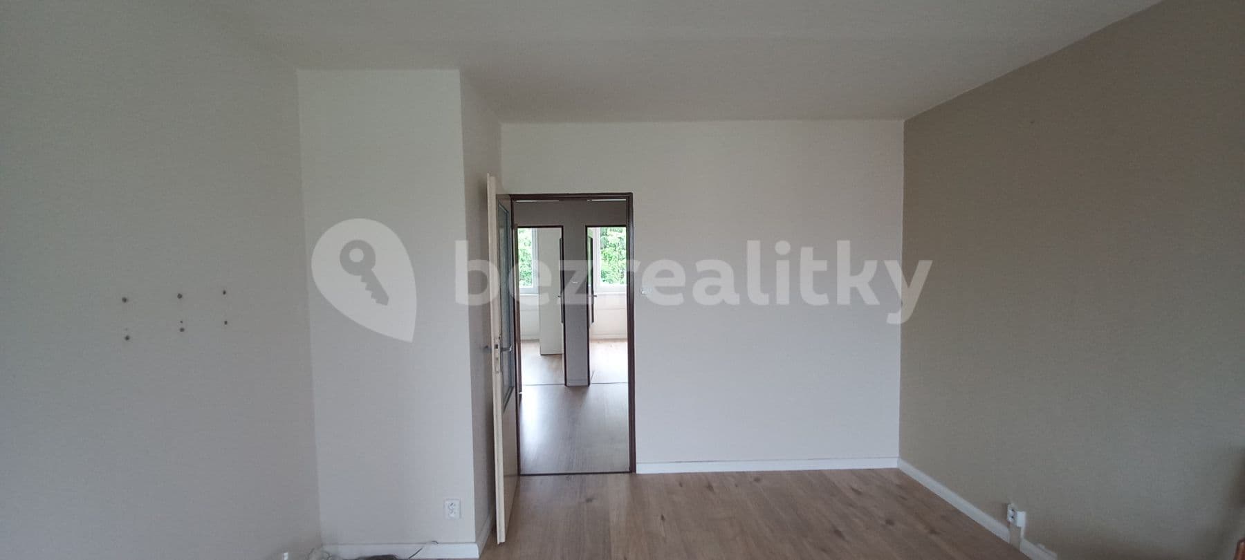 4 bedroom flat to rent, 86 m², Sídliště Ⅱ, Kamenice, Středočeský Region 4 bedroom flat to rent, 86 m², Sídliště Ⅱ, Kamenice, Středočeský Region