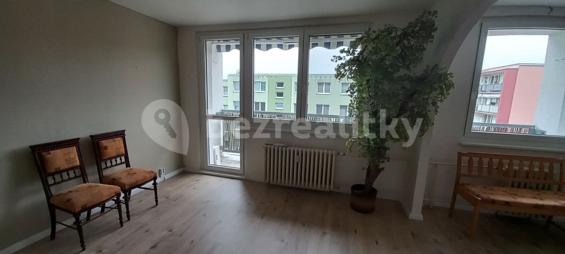 4 bedroom flat to rent, 86 m², Sídliště Ⅱ, Kamenice, Středočeský Region 4 bedroom flat to rent, 86 m², Sídliště Ⅱ, Kamenice, Středočeský Region
