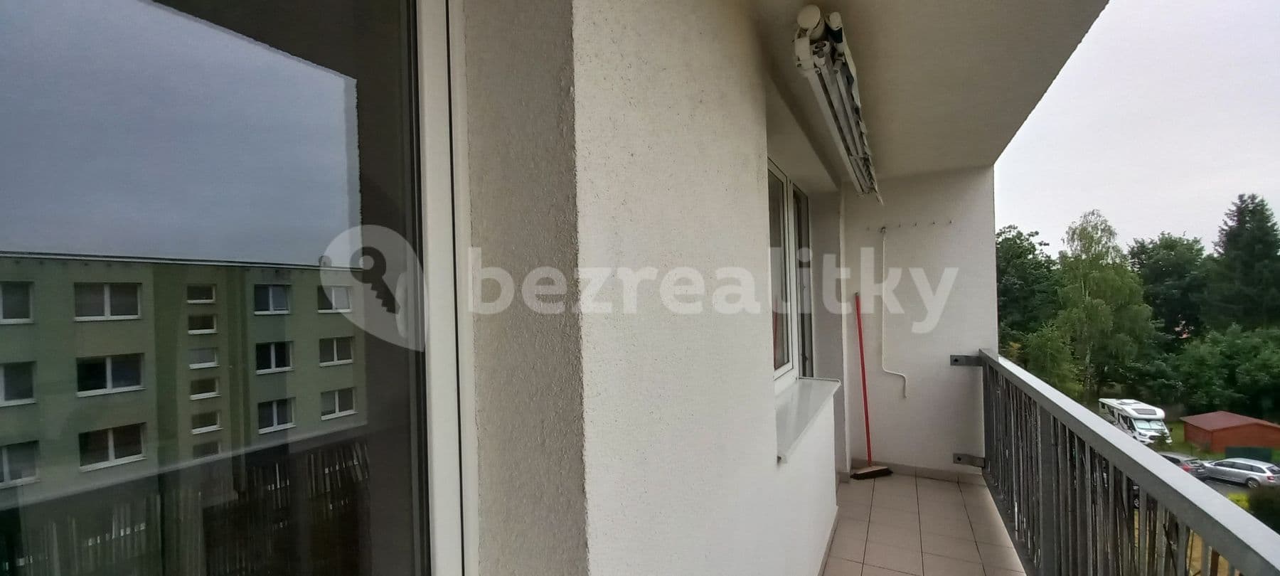4 bedroom flat to rent, 86 m², Sídliště Ⅱ, Kamenice, Středočeský Region 4 bedroom flat to rent, 86 m², Sídliště Ⅱ, Kamenice, Středočeský Region