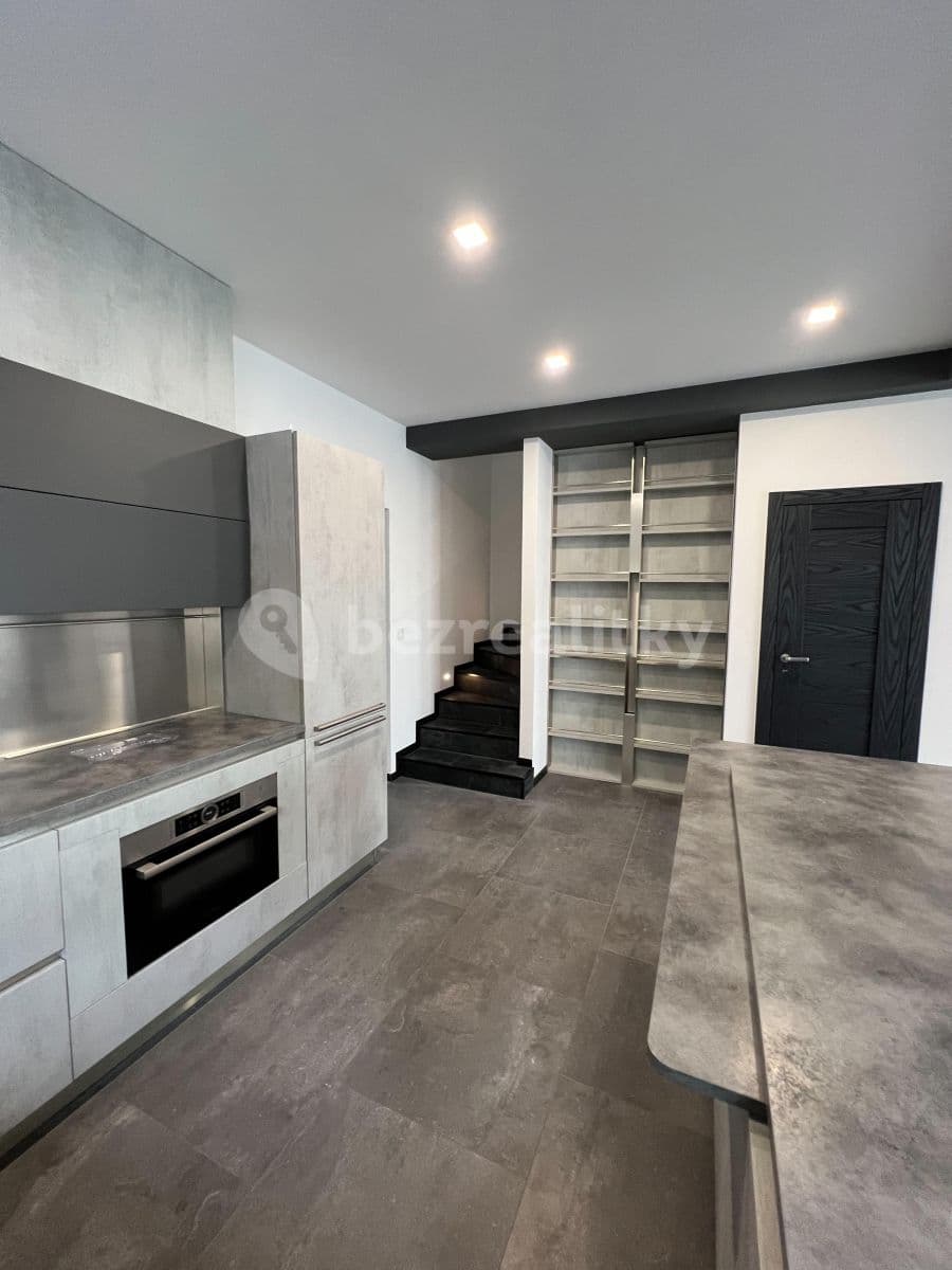 house to rent, 135 m², Západní, Klíčany, Středočeský Region house to rent, 135 m², Západní, Klíčany, Středočeský Region