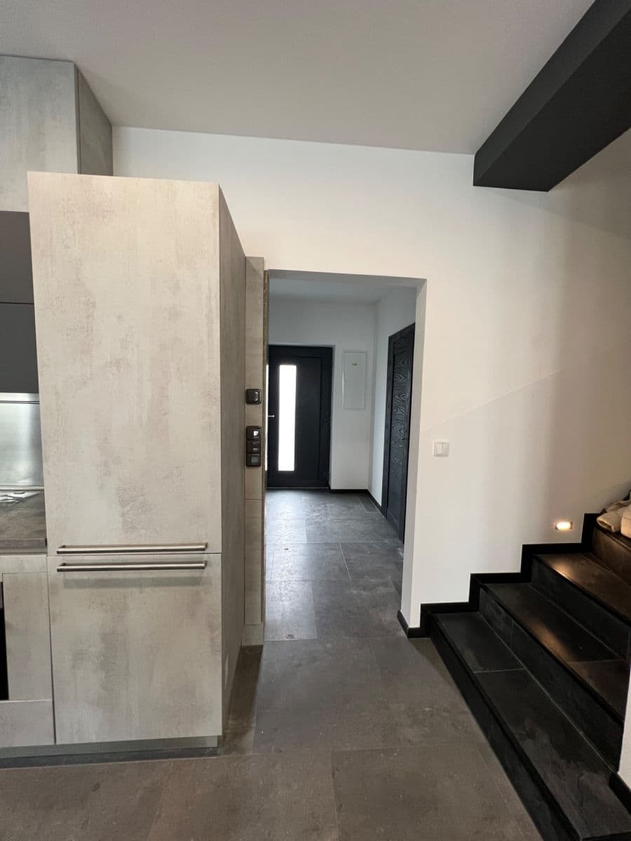 house to rent, 135 m², Západní, Klíčany, Středočeský Region house to rent, 135 m², Západní, Klíčany, Středočeský Region