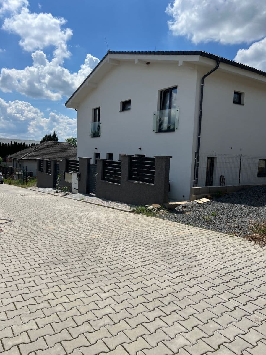 house to rent, 135 m², Západní, Klíčany, Středočeský Region house to rent, 135 m², Západní, Klíčany, Středočeský Region