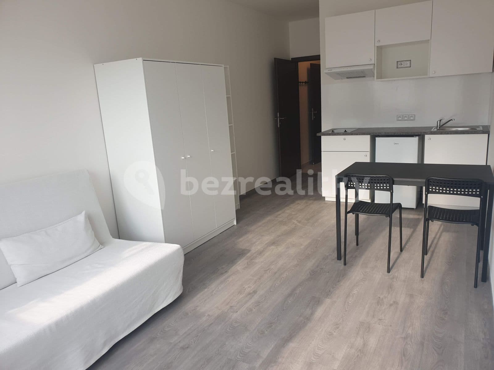 Studio flat to rent, 26 m², Vítové, Prague, Prague Studio flat to rent, 26 m², Vítové, Prague, Prague