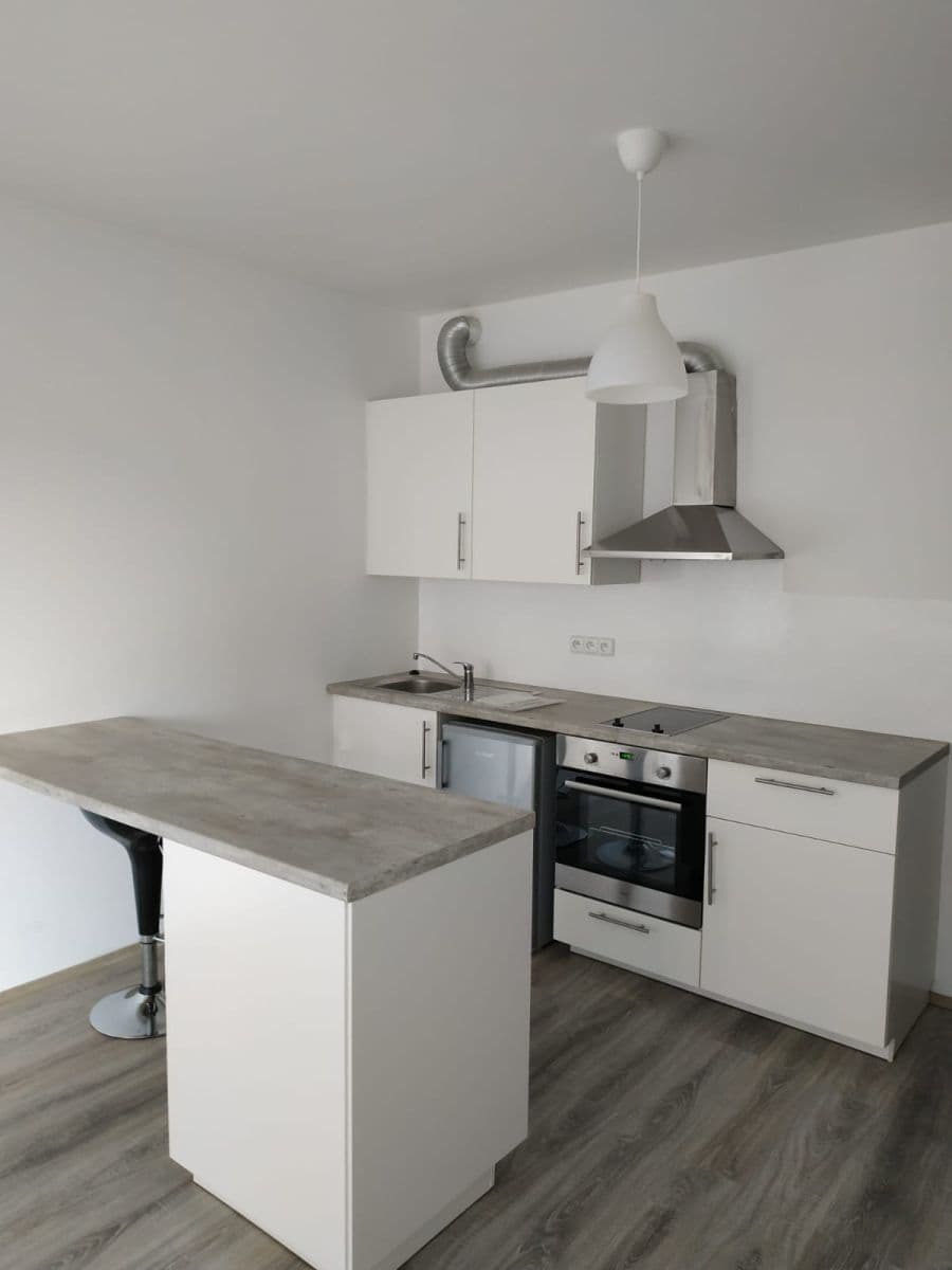 Studio flat to rent, 31 m², Honzíkova, Prague, Prague Studio flat to rent, 31 m², Honzíkova, Prague, Prague