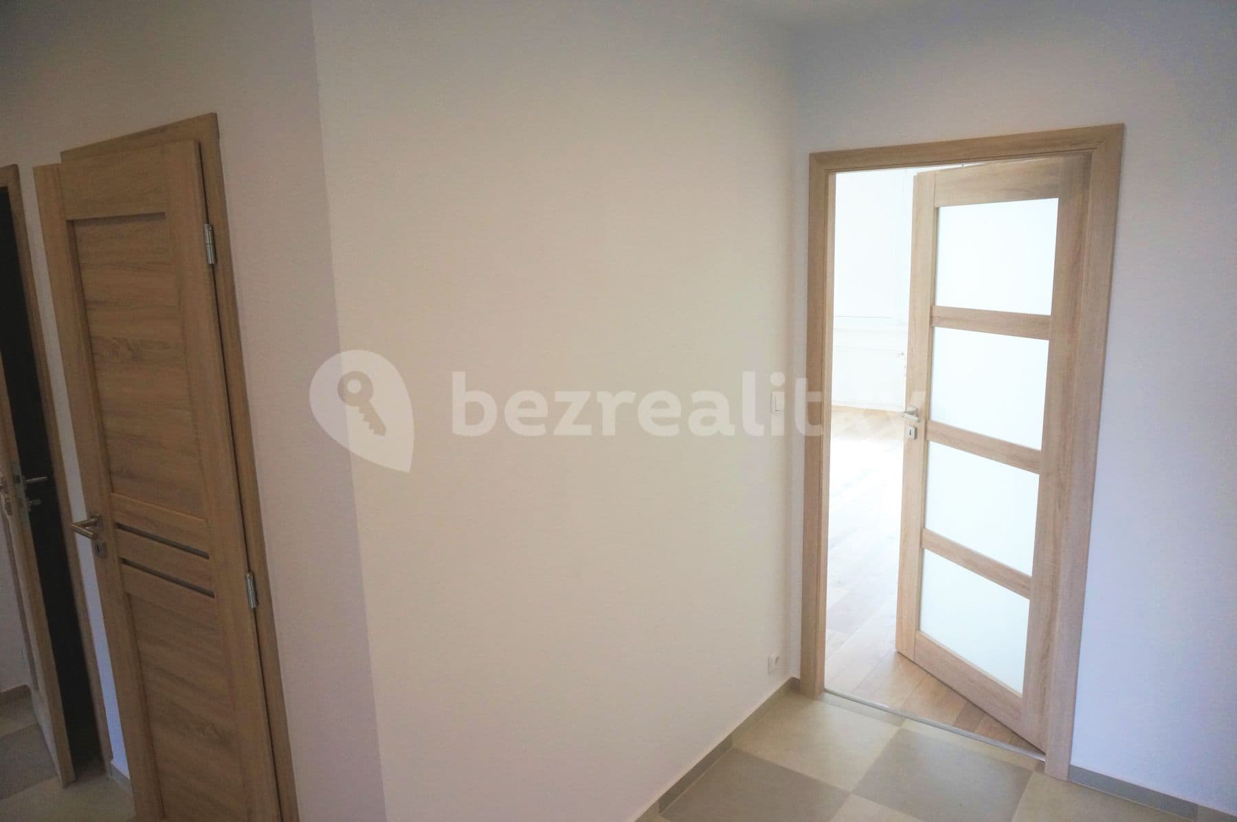2 bedroom with open-plan kitchen flat to rent, 79 m², Borovanského, Prague, Prague 2 bedroom with open-plan kitchen flat to rent, 79 m², Borovanského, Prague, Prague