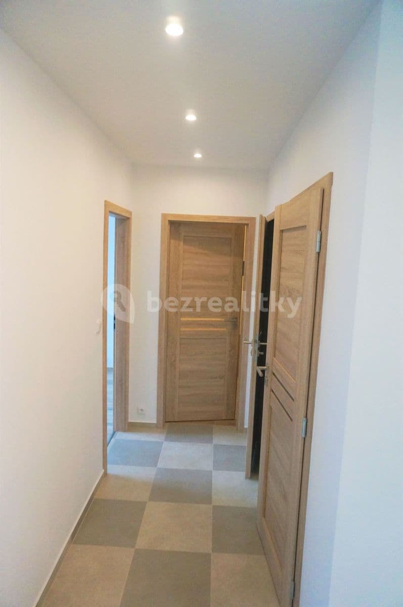 2 bedroom with open-plan kitchen flat to rent, 79 m², Borovanského, Prague, Prague 2 bedroom with open-plan kitchen flat to rent, 79 m², Borovanského, Prague, Prague