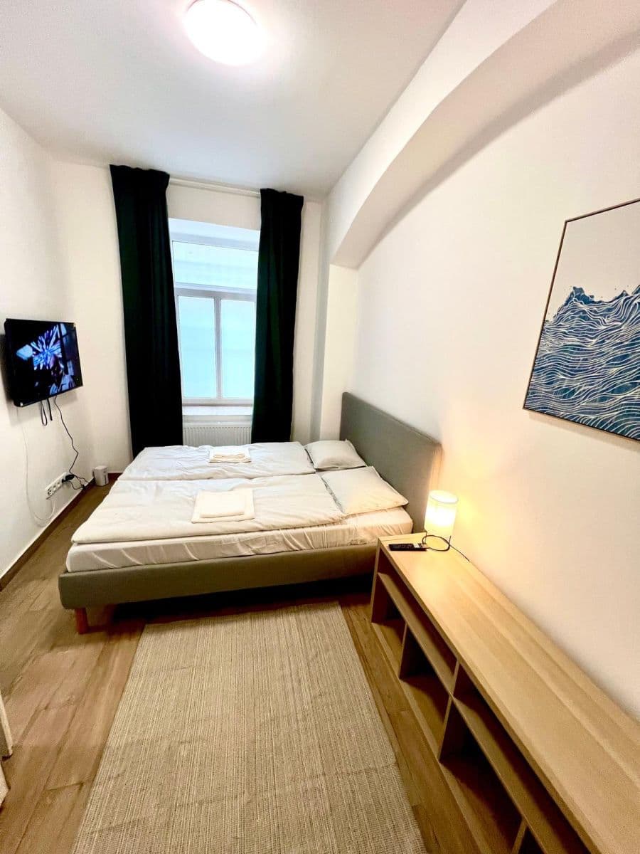 1 bedroom with open-plan kitchen flat to rent, 49 m², Holečkova, Prague, Prague 1 bedroom with open-plan kitchen flat to rent, 49 m², Holečkova, Prague, Prague