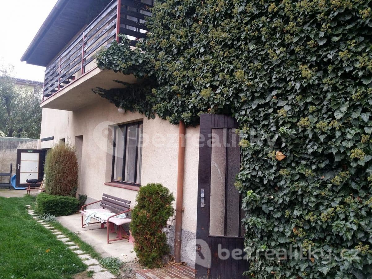 Small studio flat to rent, 31 m², Za Lužinami, Prague, Prague Small studio flat to rent, 31 m², Za Lužinami, Prague, Prague