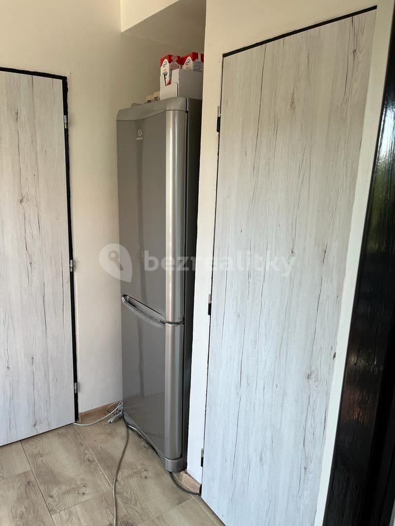 Small studio flat to rent, 31 m², Za Lužinami, Prague, Prague Small studio flat to rent, 31 m², Za Lužinami, Prague, Prague