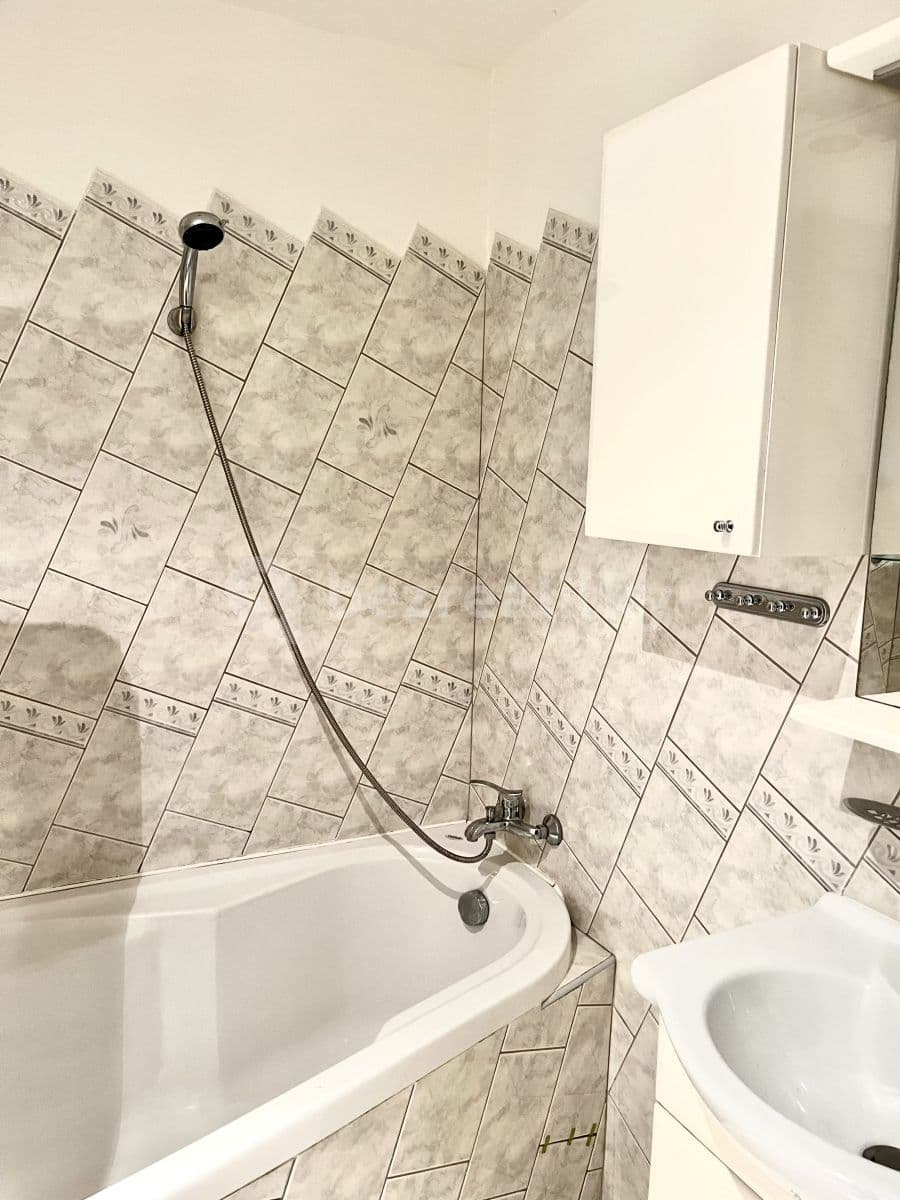 2 bedroom flat to rent, 54 m², Marie Majerové, Frýdek-Místek, Moravskoslezský Region 2 bedroom flat to rent, 54 m², Marie Majerové, Frýdek-Místek, Moravskoslezský Region