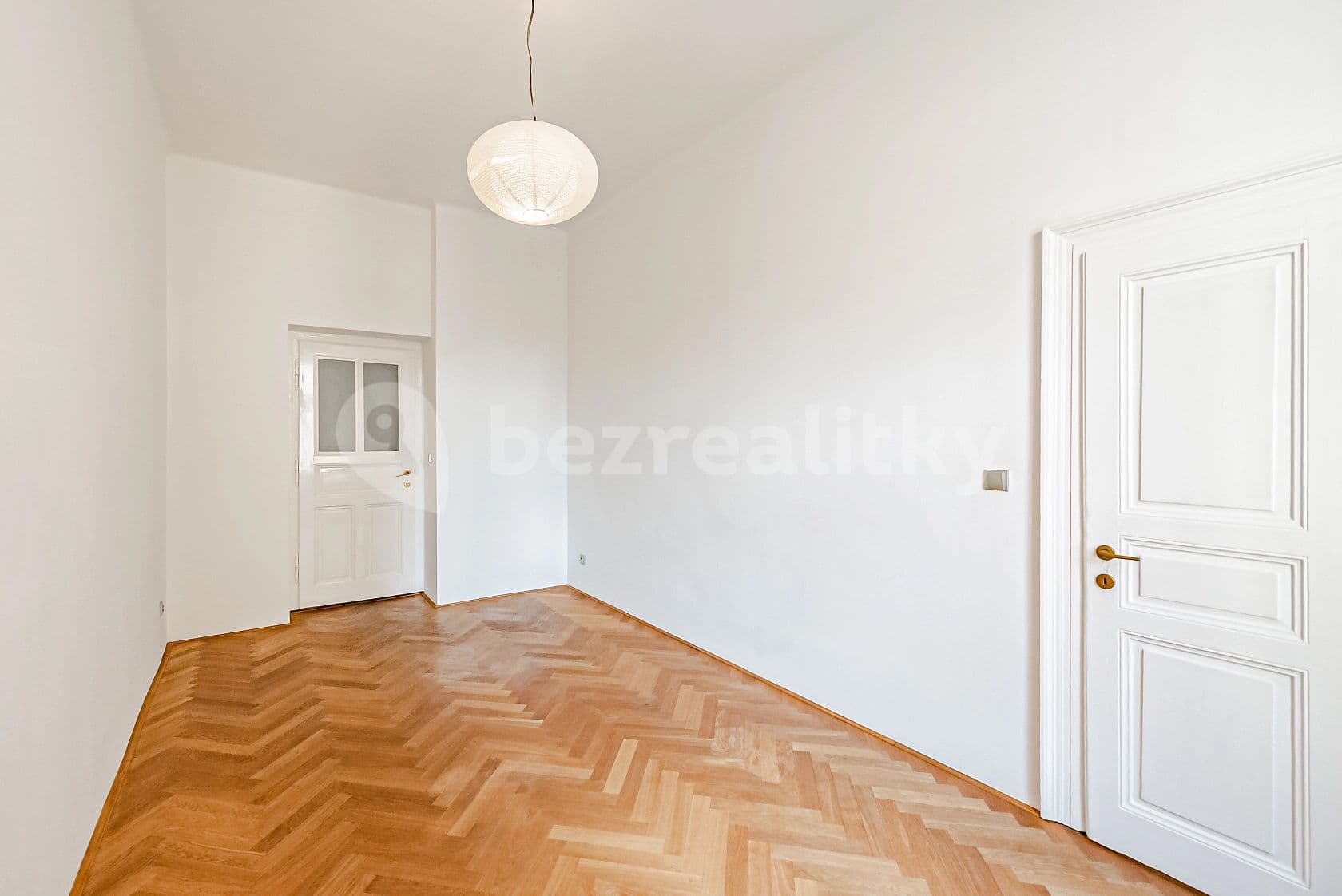 2 bedroom with open-plan kitchen flat to rent, 71 m², Rybalkova, Prague, Prague 2 bedroom with open-plan kitchen flat to rent, 71 m², Rybalkova, Prague, Prague