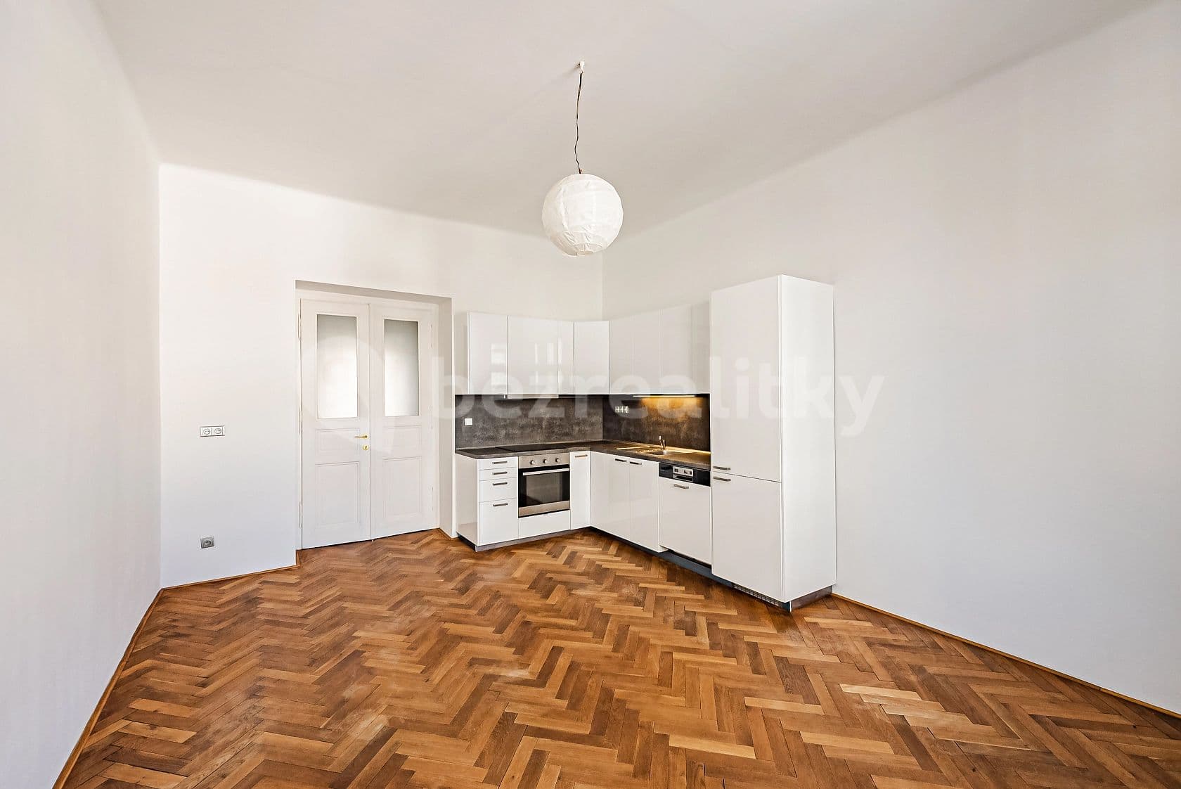 2 bedroom with open-plan kitchen flat to rent, 71 m², Rybalkova, Prague, Prague 2 bedroom with open-plan kitchen flat to rent, 71 m², Rybalkova, Prague, Prague