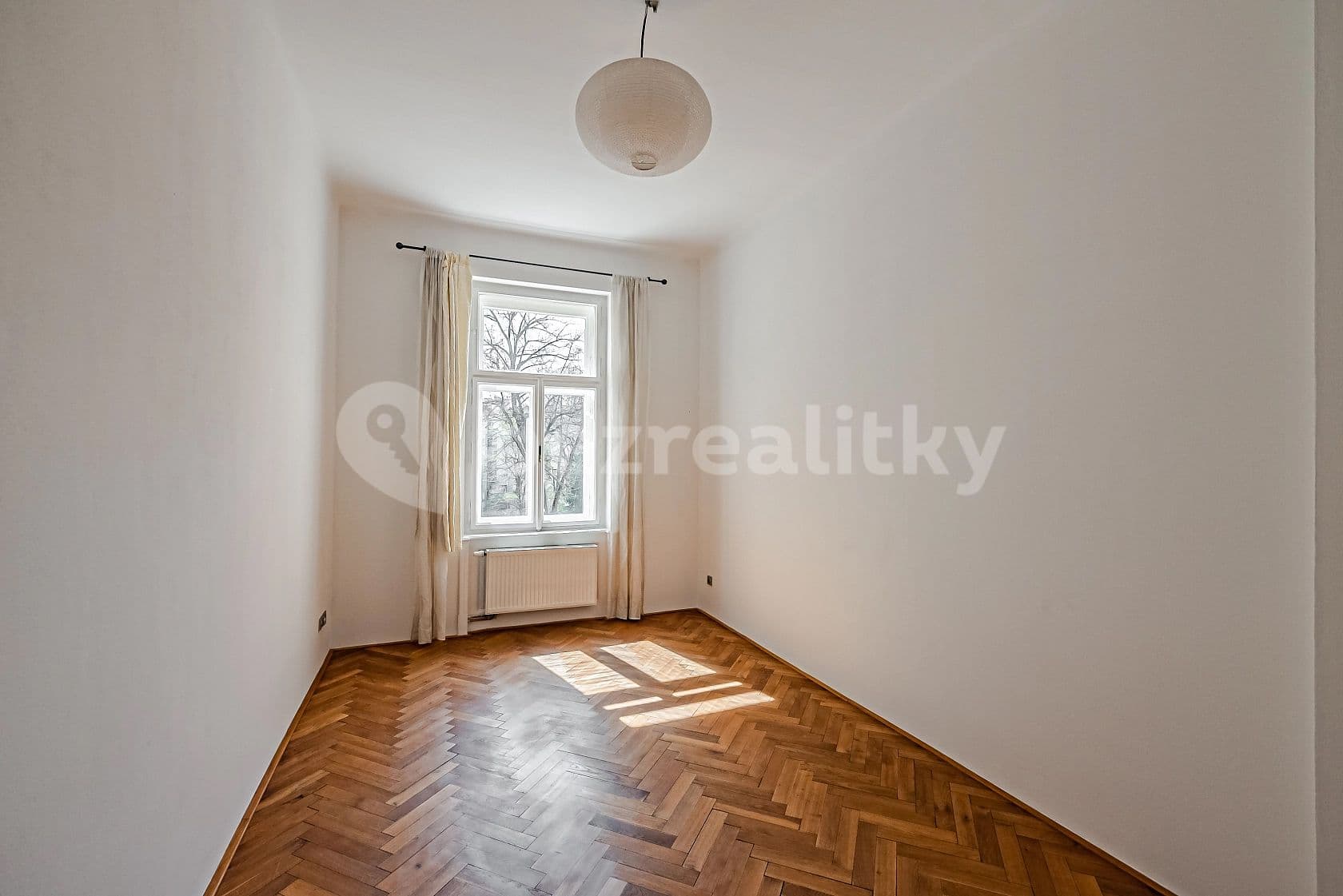 2 bedroom with open-plan kitchen flat to rent, 71 m², Rybalkova, Prague, Prague 2 bedroom with open-plan kitchen flat to rent, 71 m², Rybalkova, Prague, Prague