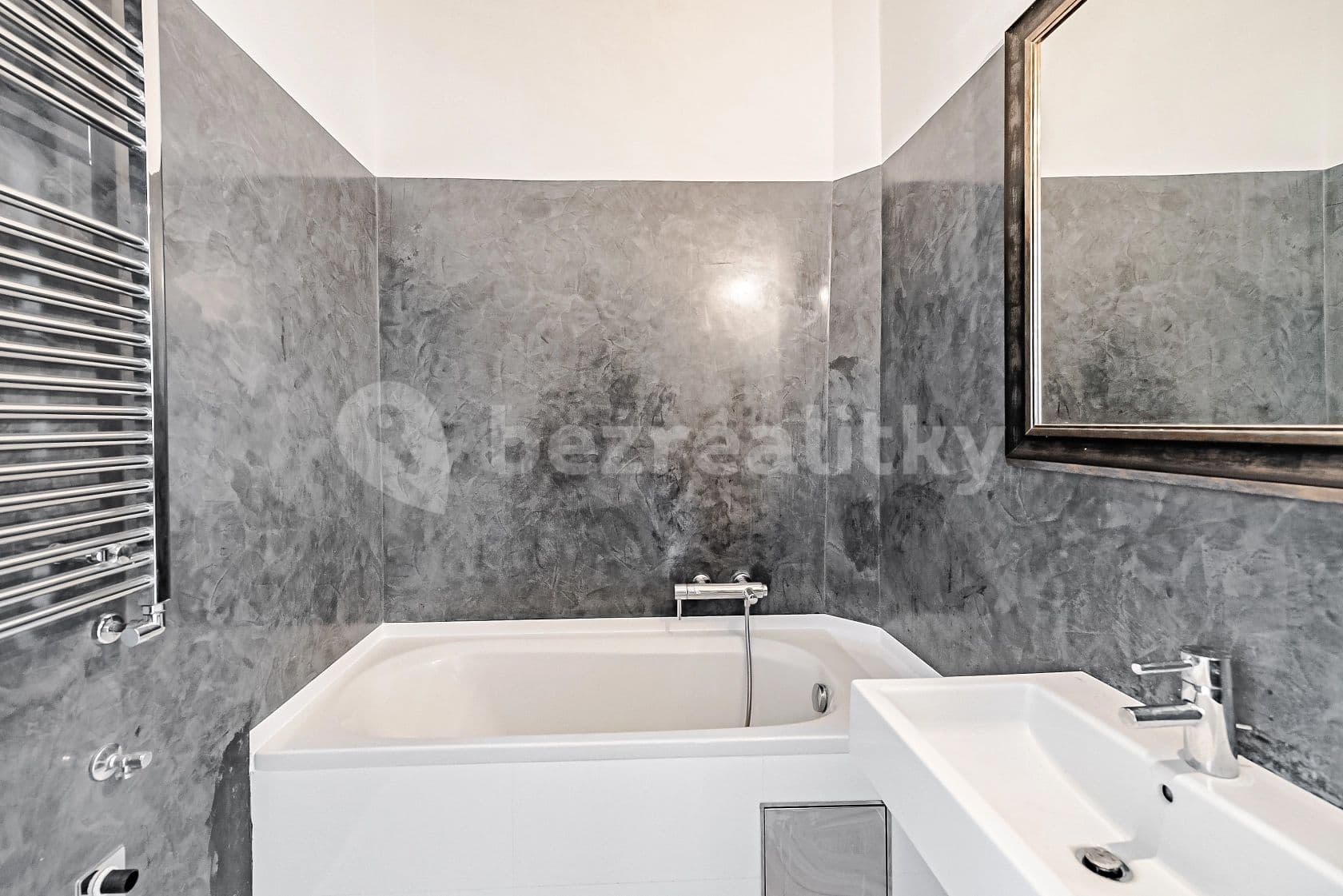 2 bedroom with open-plan kitchen flat to rent, 71 m², Rybalkova, Prague, Prague 2 bedroom with open-plan kitchen flat to rent, 71 m², Rybalkova, Prague, Prague