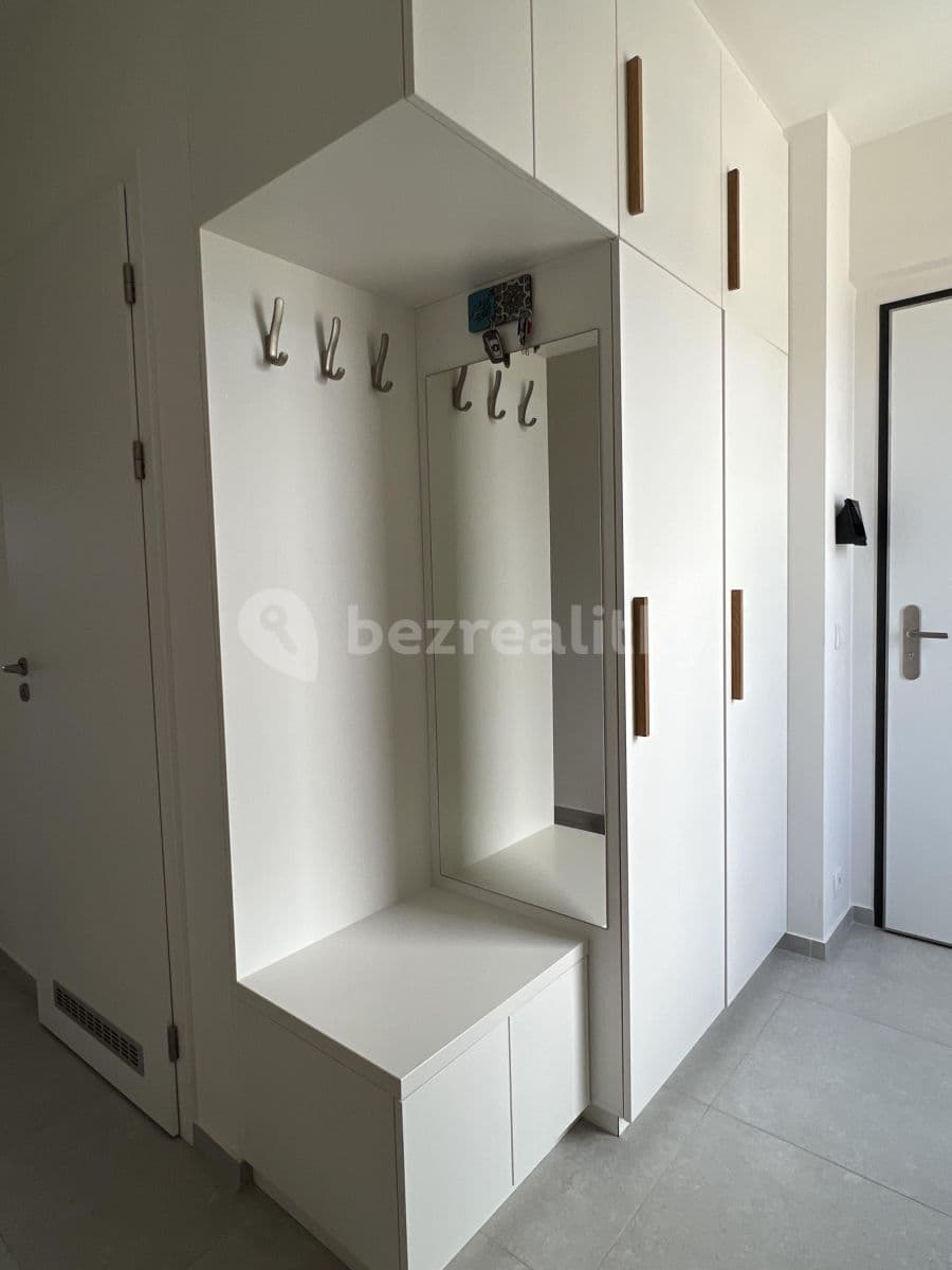2 bedroom with open-plan kitchen flat to rent, 71 m², Wassermannova, Prague, Prague 2 bedroom with open-plan kitchen flat to rent, 71 m², Wassermannova, Prague, Prague