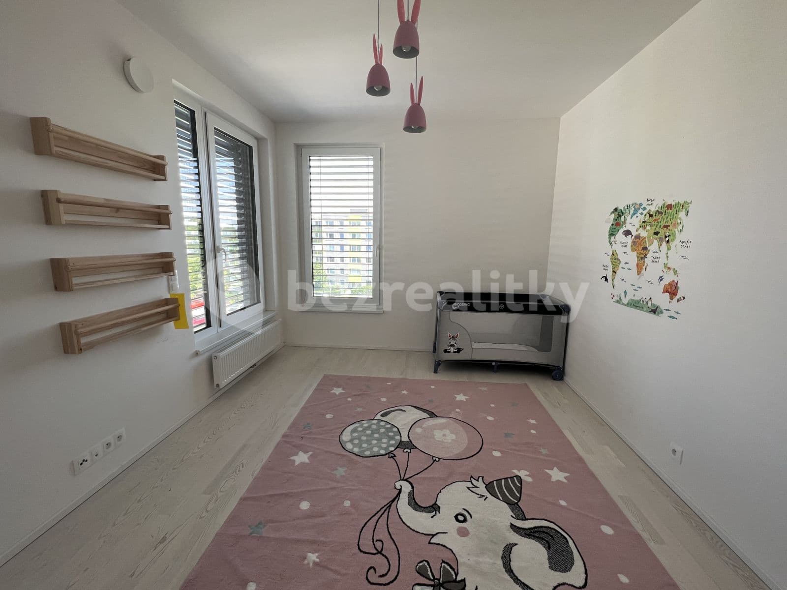 2 bedroom with open-plan kitchen flat to rent, 71 m², Wassermannova, Prague, Prague 2 bedroom with open-plan kitchen flat to rent, 71 m², Wassermannova, Prague, Prague
