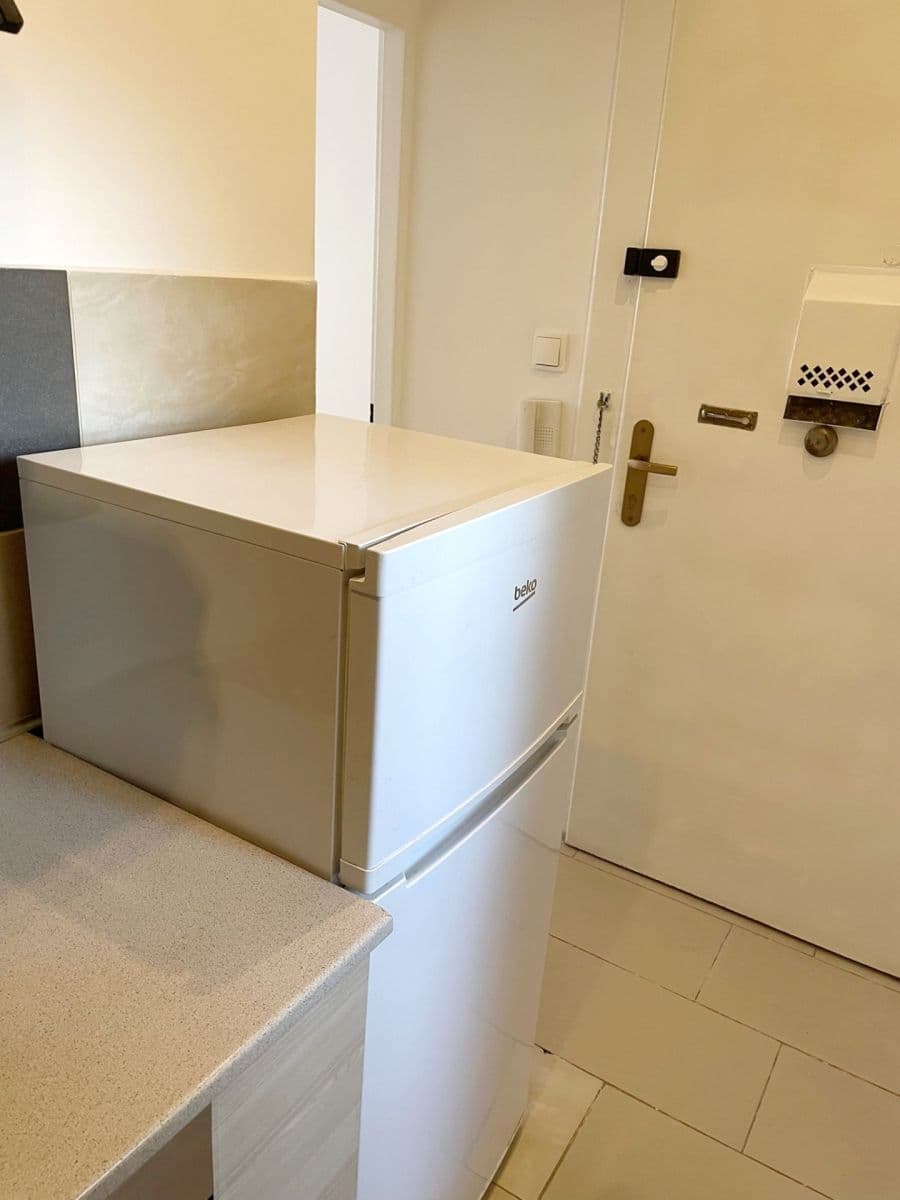 Studio flat to rent, 30 m², Prostřední, Prague, Prague Studio flat to rent, 30 m², Prostřední, Prague, Prague