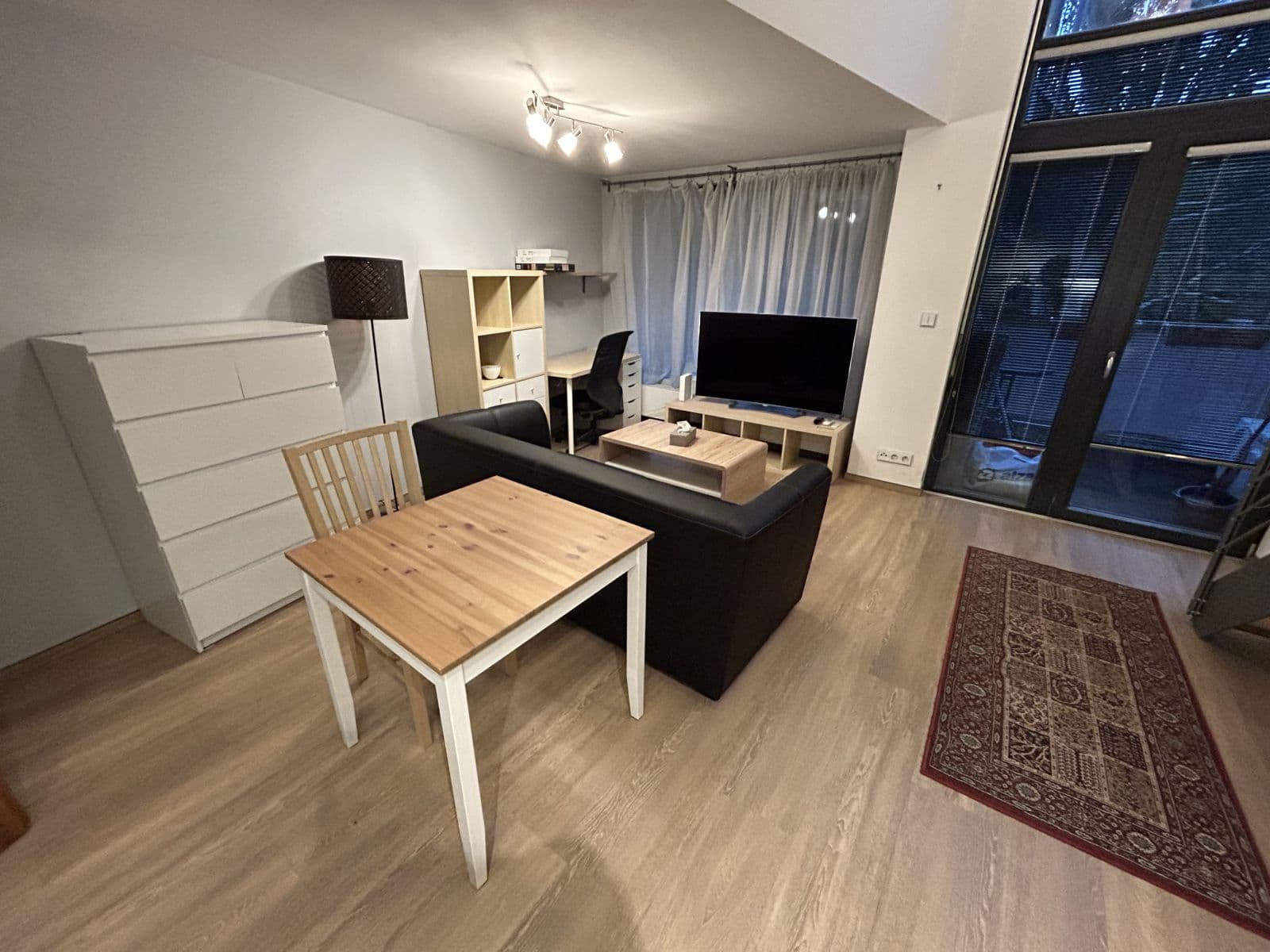 1 bedroom with open-plan kitchen flat to rent, 45 m², U Libeňského pivovaru, Prague, Prague 1 bedroom with open-plan kitchen flat to rent, 45 m², U Libeňského pivovaru, Prague, Prague