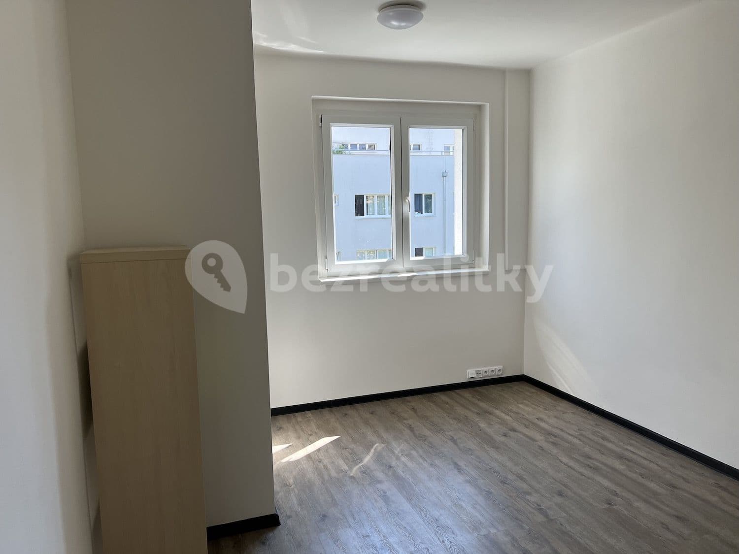 1 bedroom with open-plan kitchen flat to rent, 43 m², Svojsíkova, Prague, Prague 1 bedroom with open-plan kitchen flat to rent, 43 m², Svojsíkova, Prague, Prague