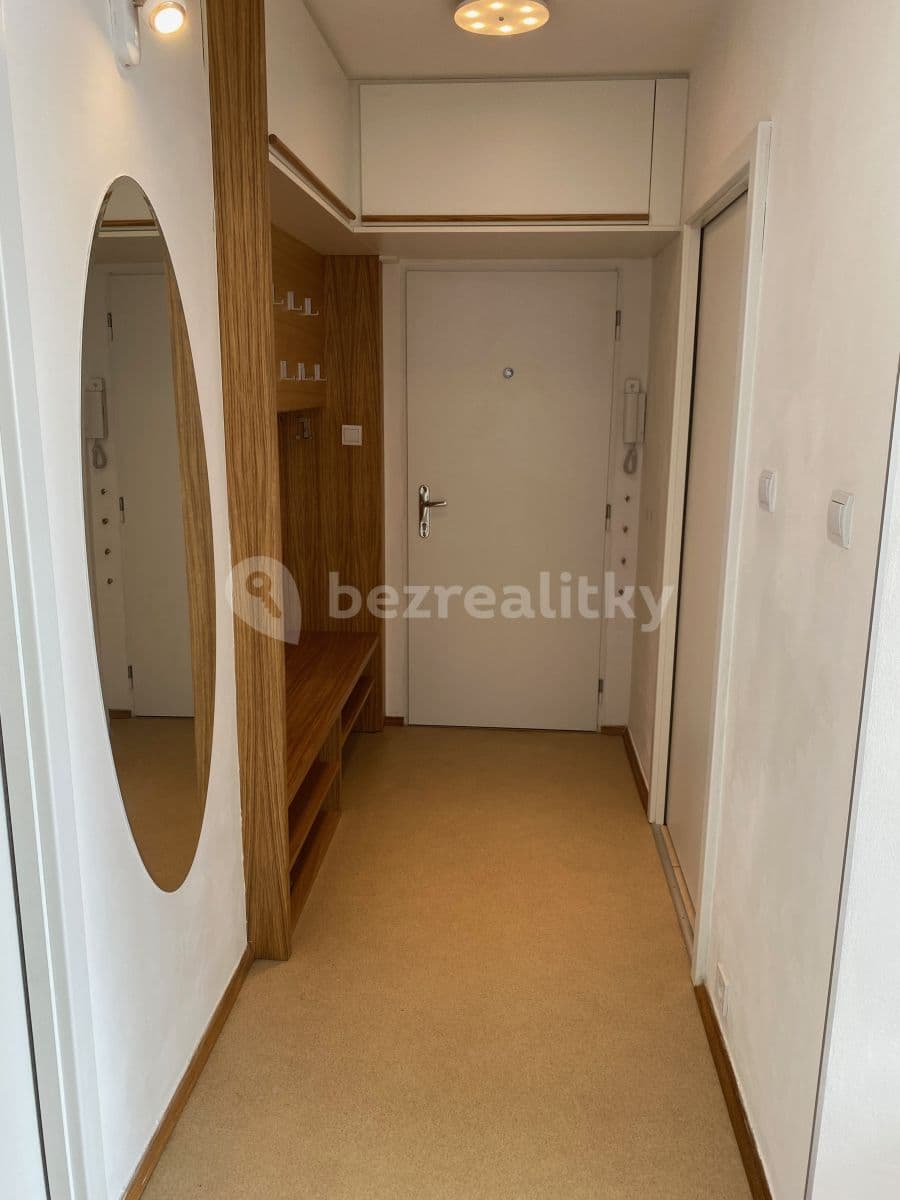 2 bedroom with open-plan kitchen flat to rent, 60 m², K Olympiku, Prague, Prague 2 bedroom with open-plan kitchen flat to rent, 60 m², K Olympiku, Prague, Prague