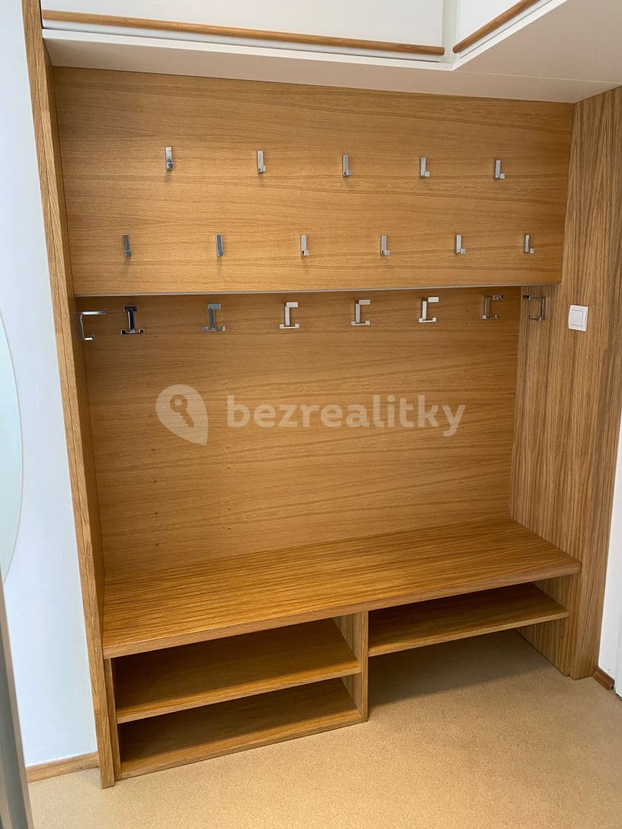 2 bedroom with open-plan kitchen flat to rent, 60 m², K Olympiku, Prague, Prague 2 bedroom with open-plan kitchen flat to rent, 60 m², K Olympiku, Prague, Prague